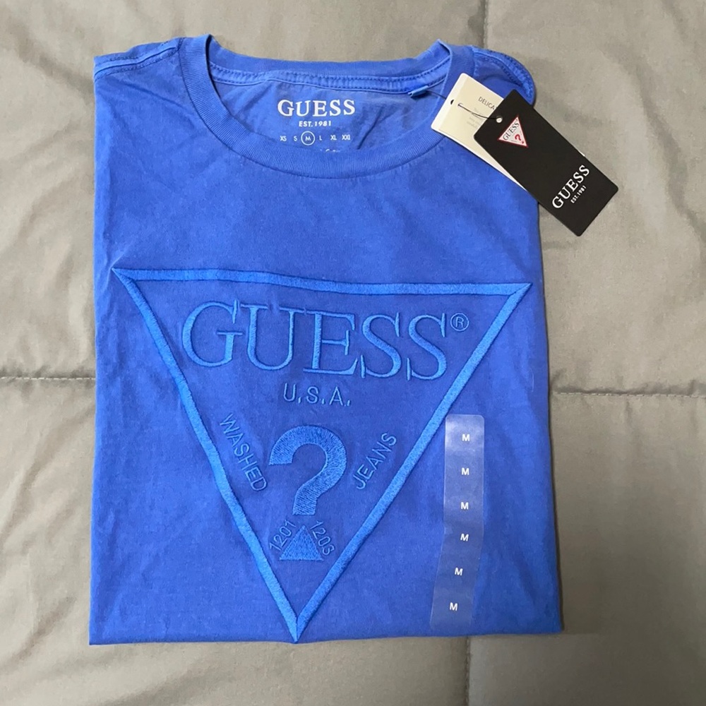 Guess tshirt